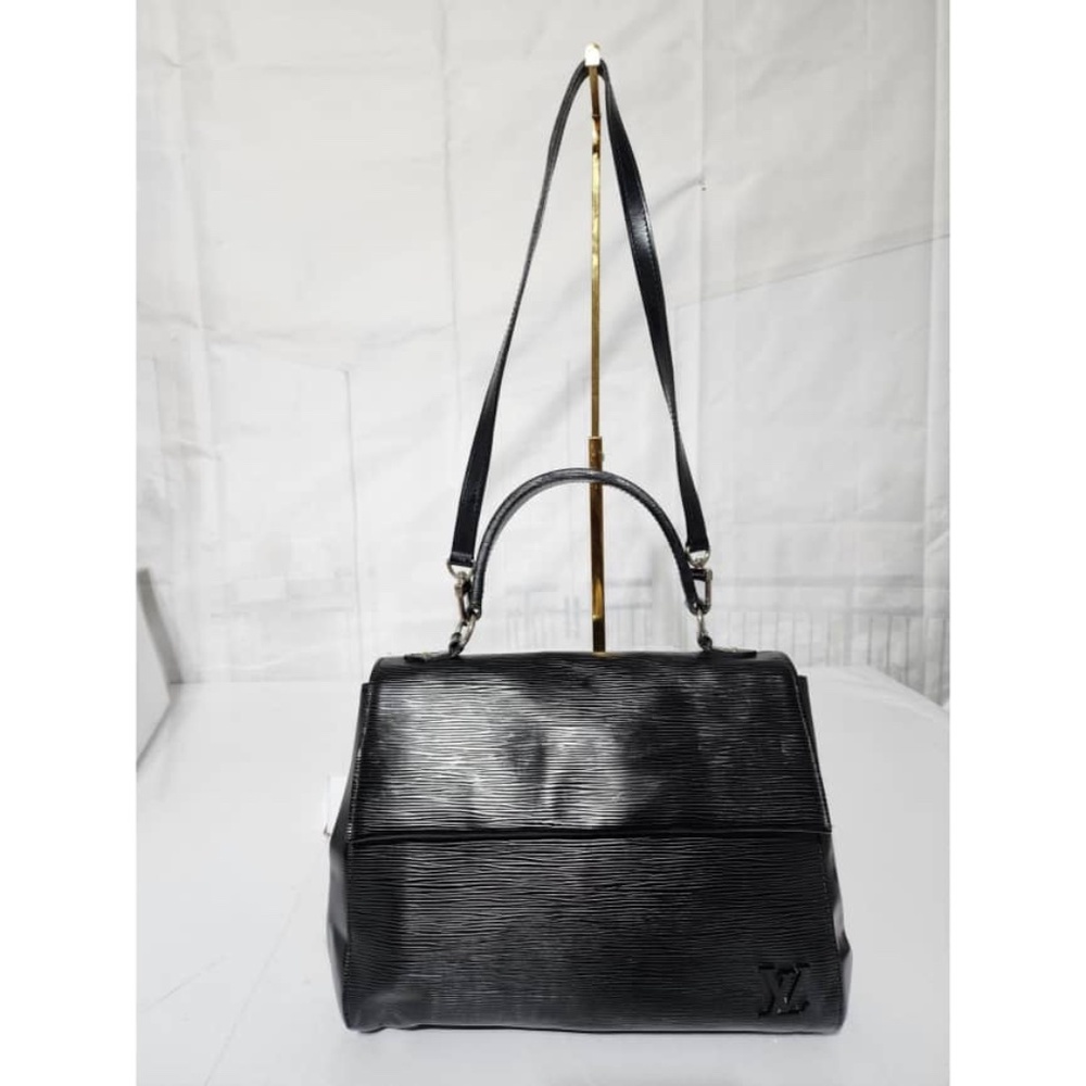 Authentic LOUIS VUITTON Epi Leather Cluny Satchel Bag Black - Picture 1 of 15